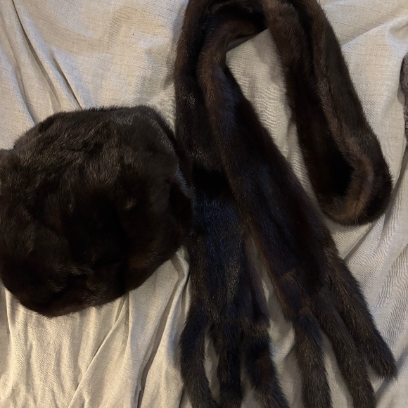 Ladies Full length Mink Fur Coat with belt and hat - perfect condition (Medium) - Picture 3 of 4